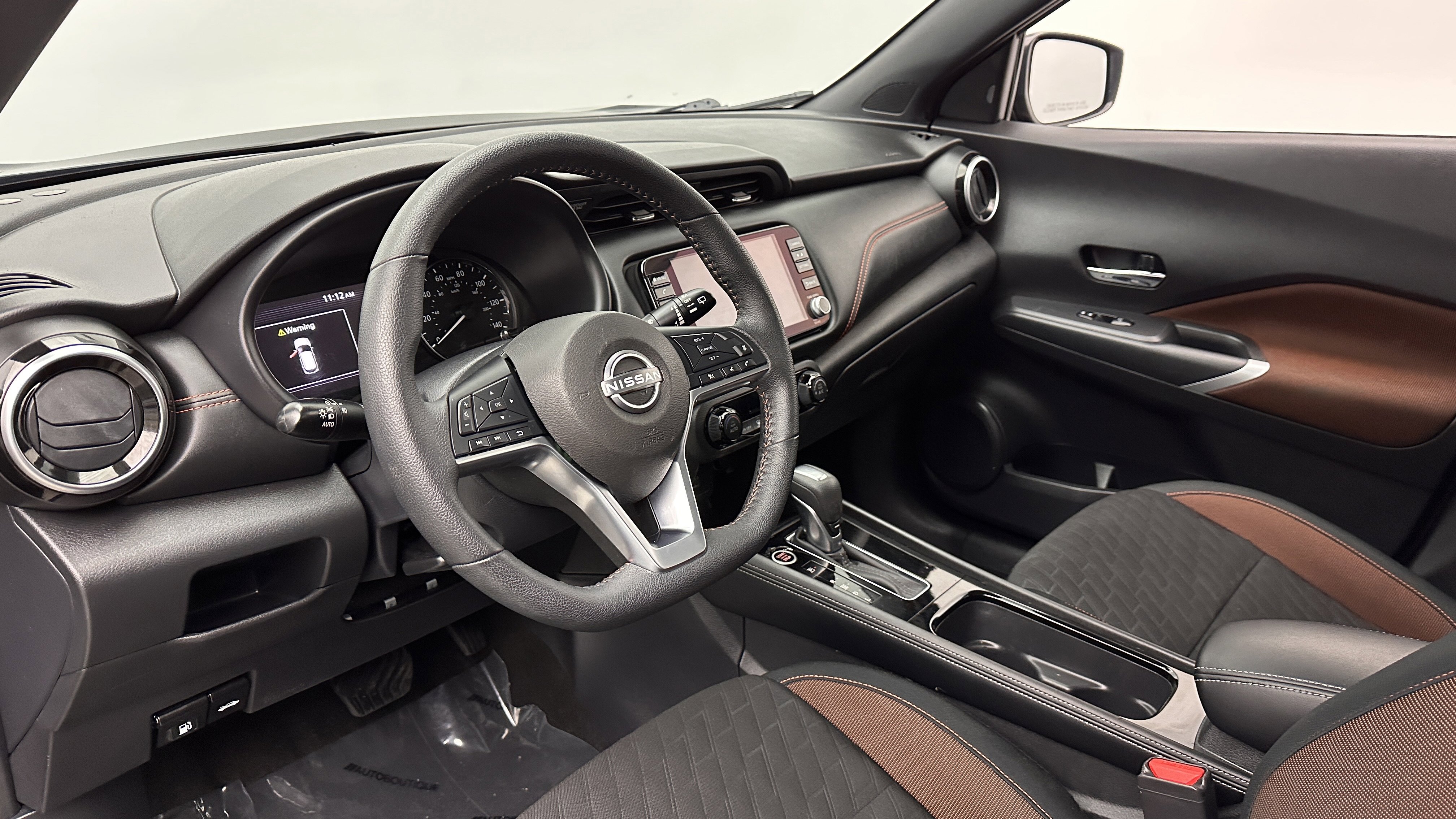 Used 2024 Nissan Kicks SR FWD image 8