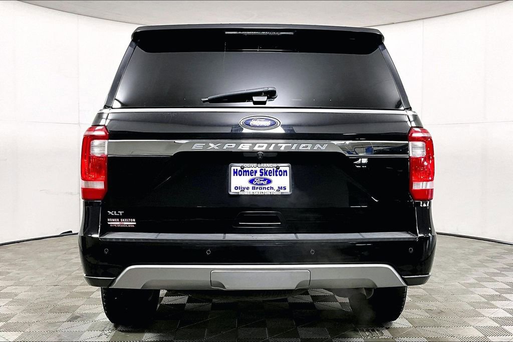 Used 2019 Ford Expedition XLT w/ Equipment Group 202A image 4