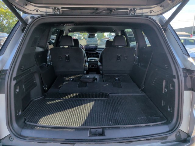 Used 2025 Buick Enclave Preferred w/ Power Package FWD image 26