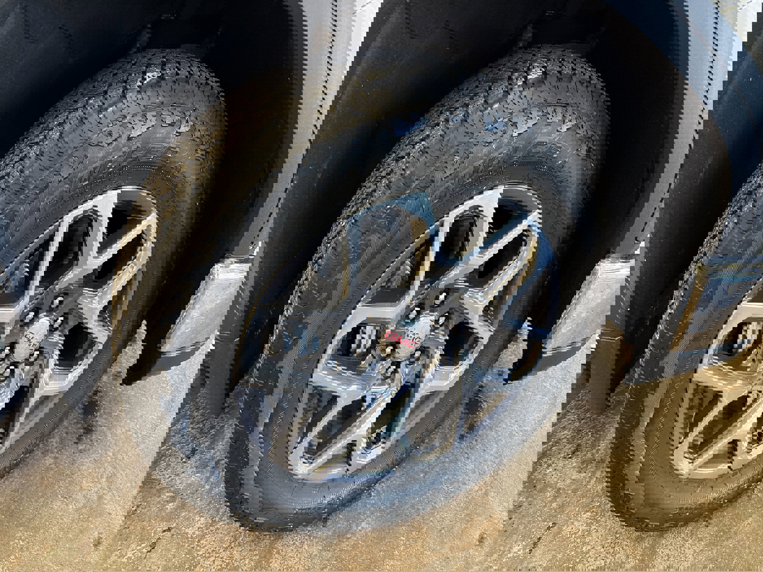 Used 2023 GMC Sierra 1500 SLT w/ SLT Premium Package image 13