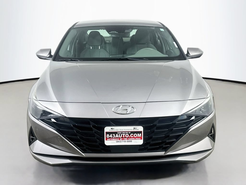 Used 2023 Hyundai Elantra SEL w/ Convenience Package FWD video 2