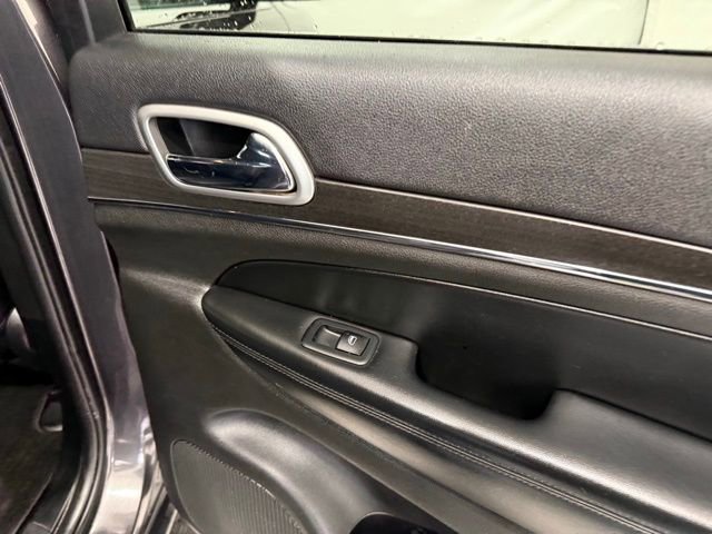 Used 2018 Jeep Grand Cherokee Limited image 31