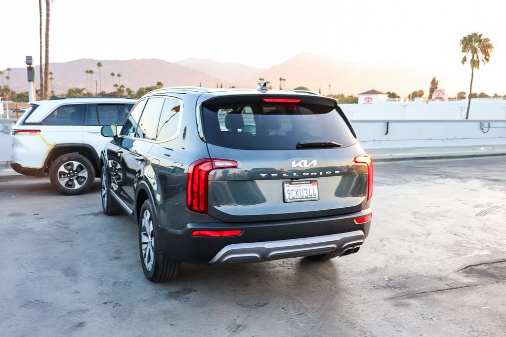Used 2022 Kia Telluride S FWD image 7