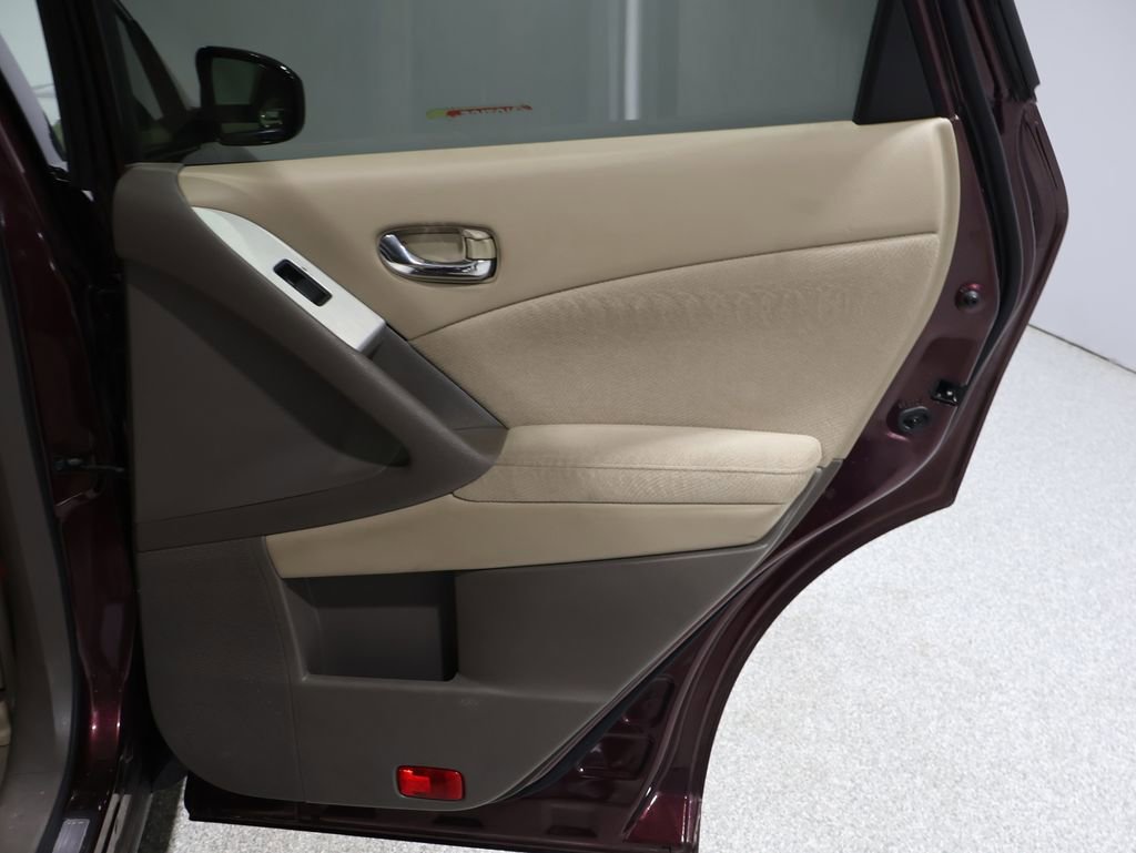 Used 2013 Nissan Murano S image 22