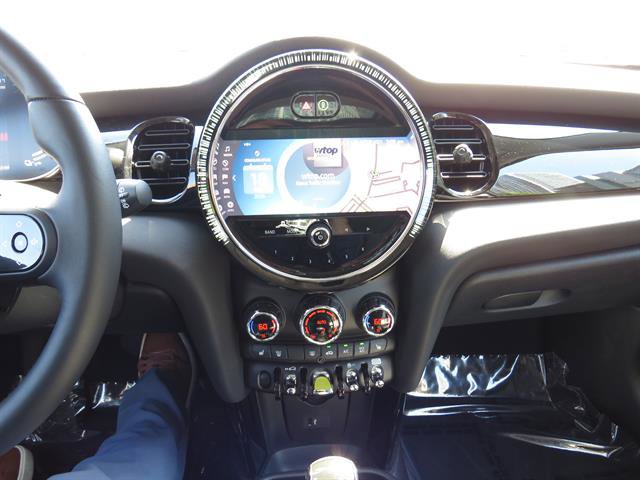 Used 2023 MINI Cooper SE FWD image 12