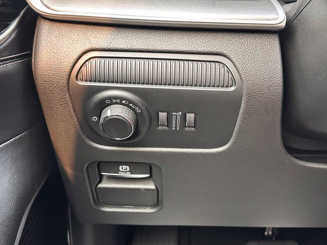 New 2026 Jeep Grand Wagoneer L Limited AWD/4WD image 17