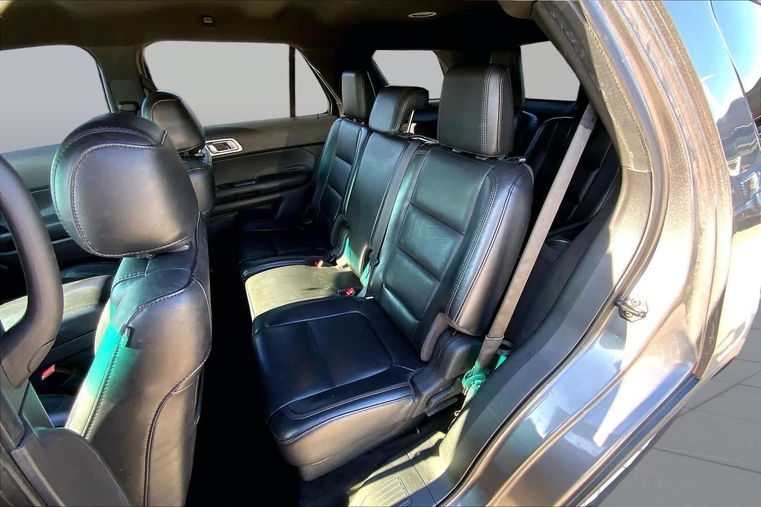 Used 2012 Ford Explorer XLT AWD/4WD image 17