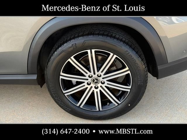 Certified 2025 Mercedes-Benz GLE 450e 4MATIC w/ Driver Assistance Package image 9