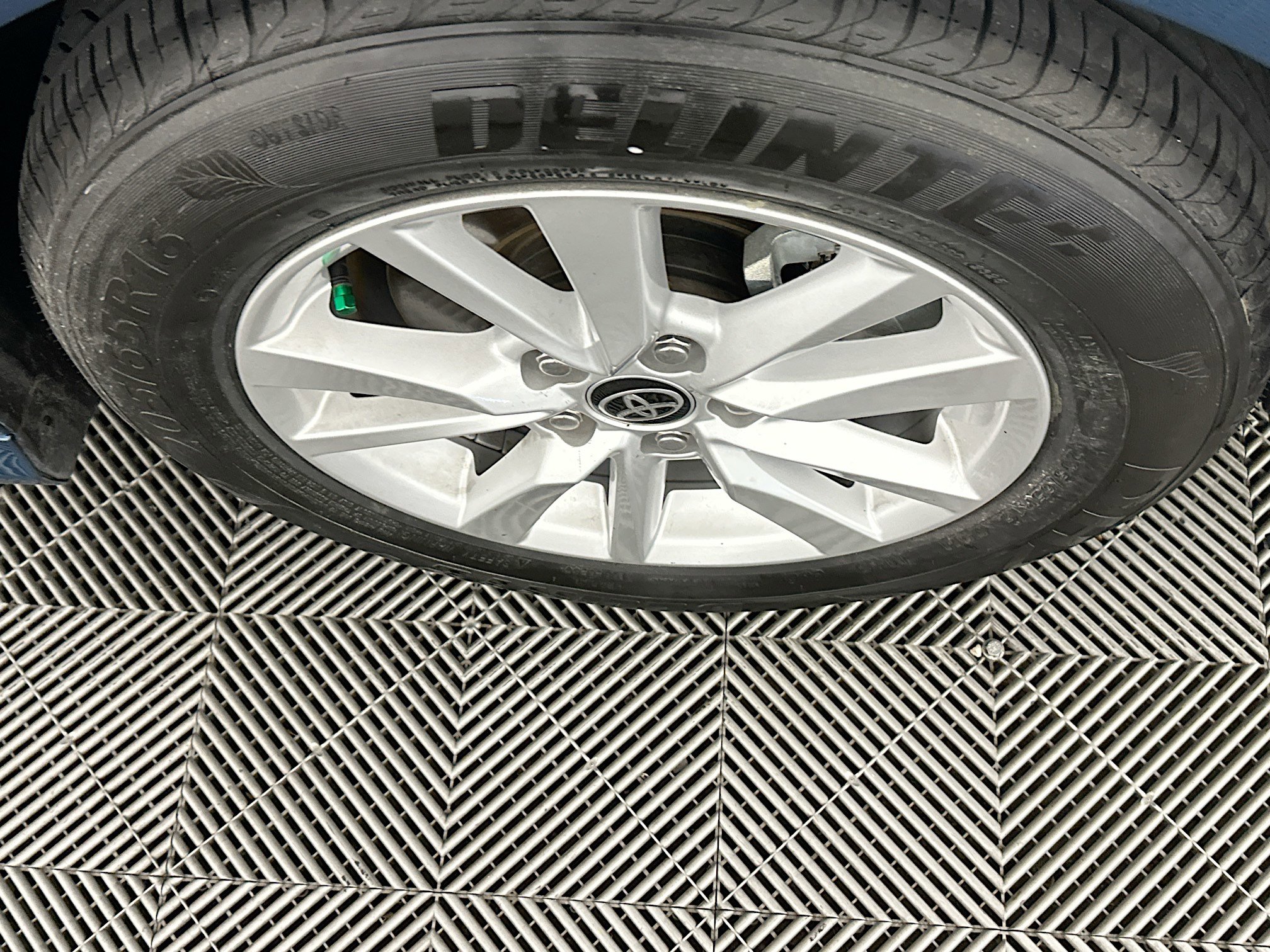 Used 2025 Toyota Camry LE image 11