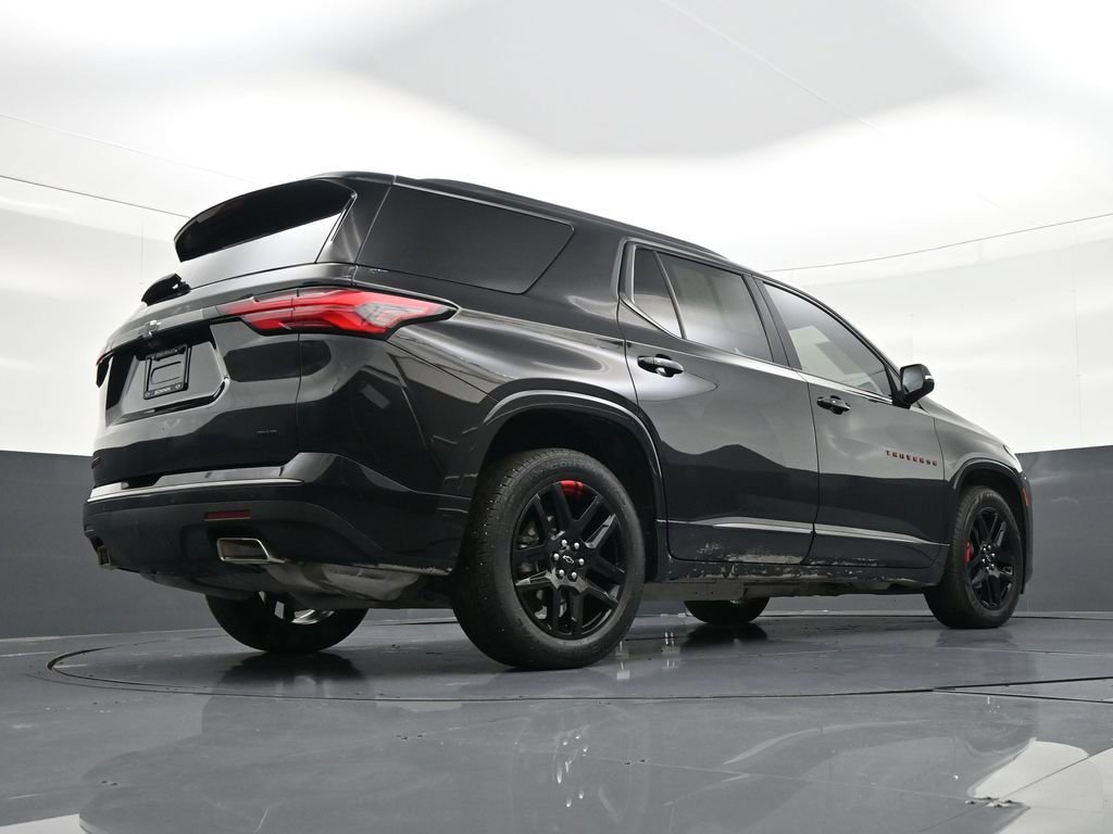 Used 2023 Chevrolet Traverse Premier w/ Redline Edition image 34