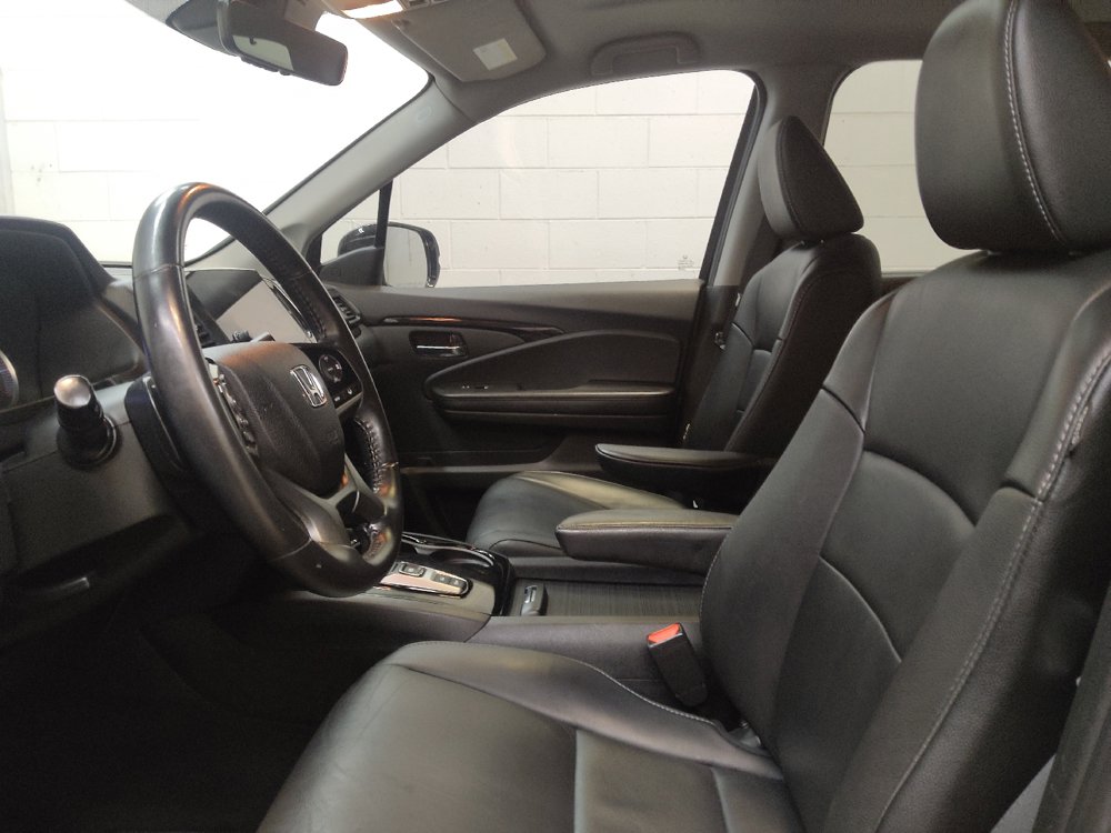 Used 2021 Honda Pilot Touring image 17