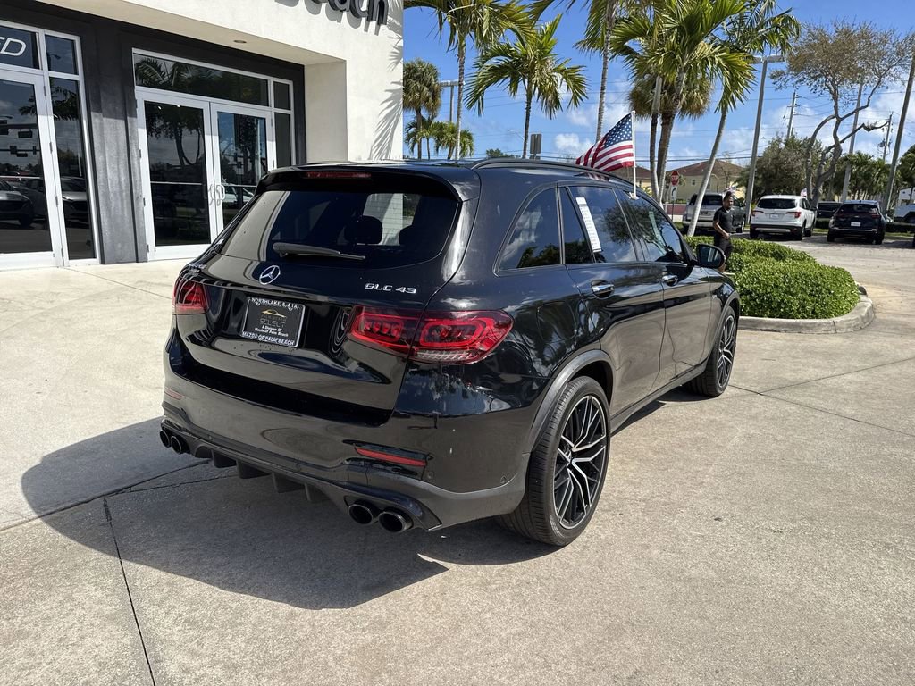 Used 2022 Mercedes-Benz GLC 43 AMG 4MATIC image 3