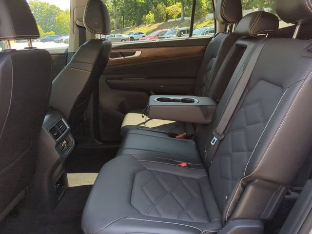 Used 2024 Volkswagen Atlas SE FWD image 13
