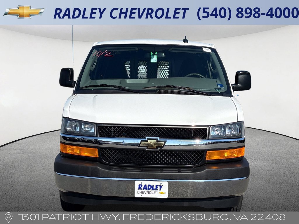 Certified 2025 Chevrolet Express 2500 w/ Driver Convenience Package RWD image 18