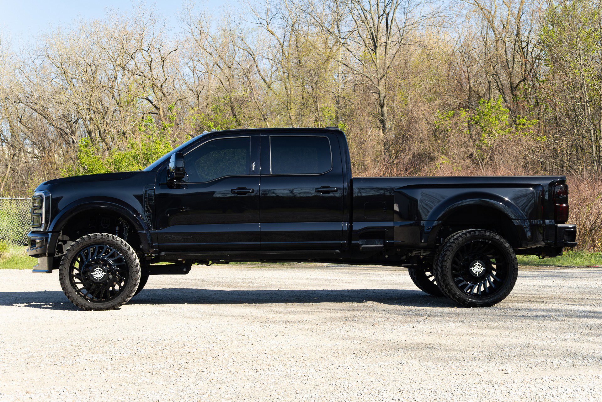 Used 2024 Ford F450 Platinum AWD/4WD image 40