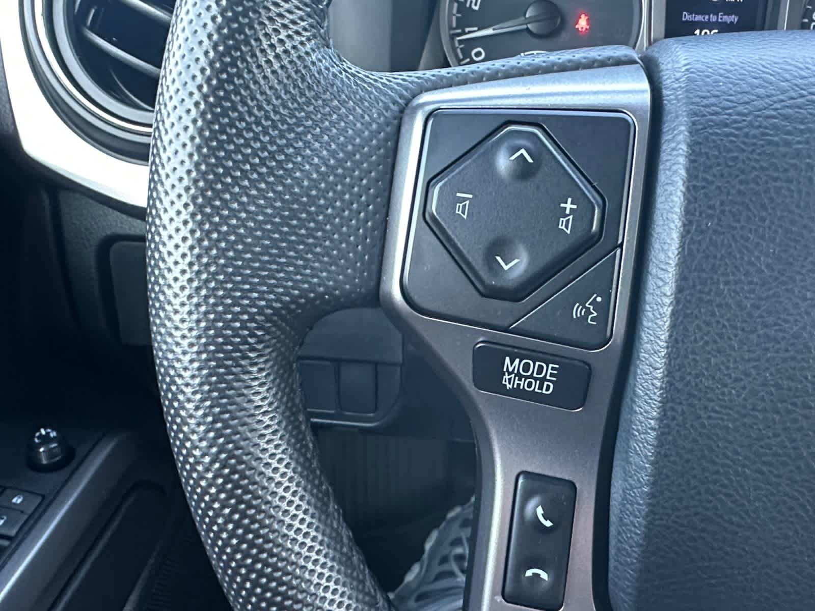 Used 2023 Toyota Tacoma SR5 AWD/4WD image 28