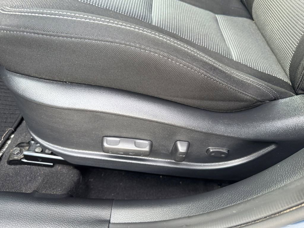 Used 2016 Hyundai Elantra GT w/ Option Group 02 image 12