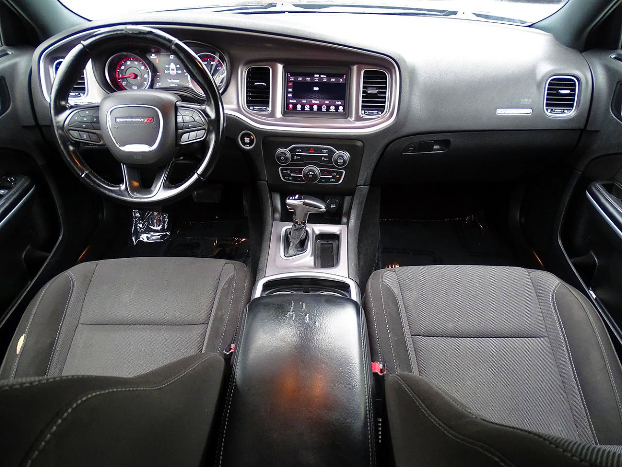Used 2022 Dodge Charger SXT RWD image 28