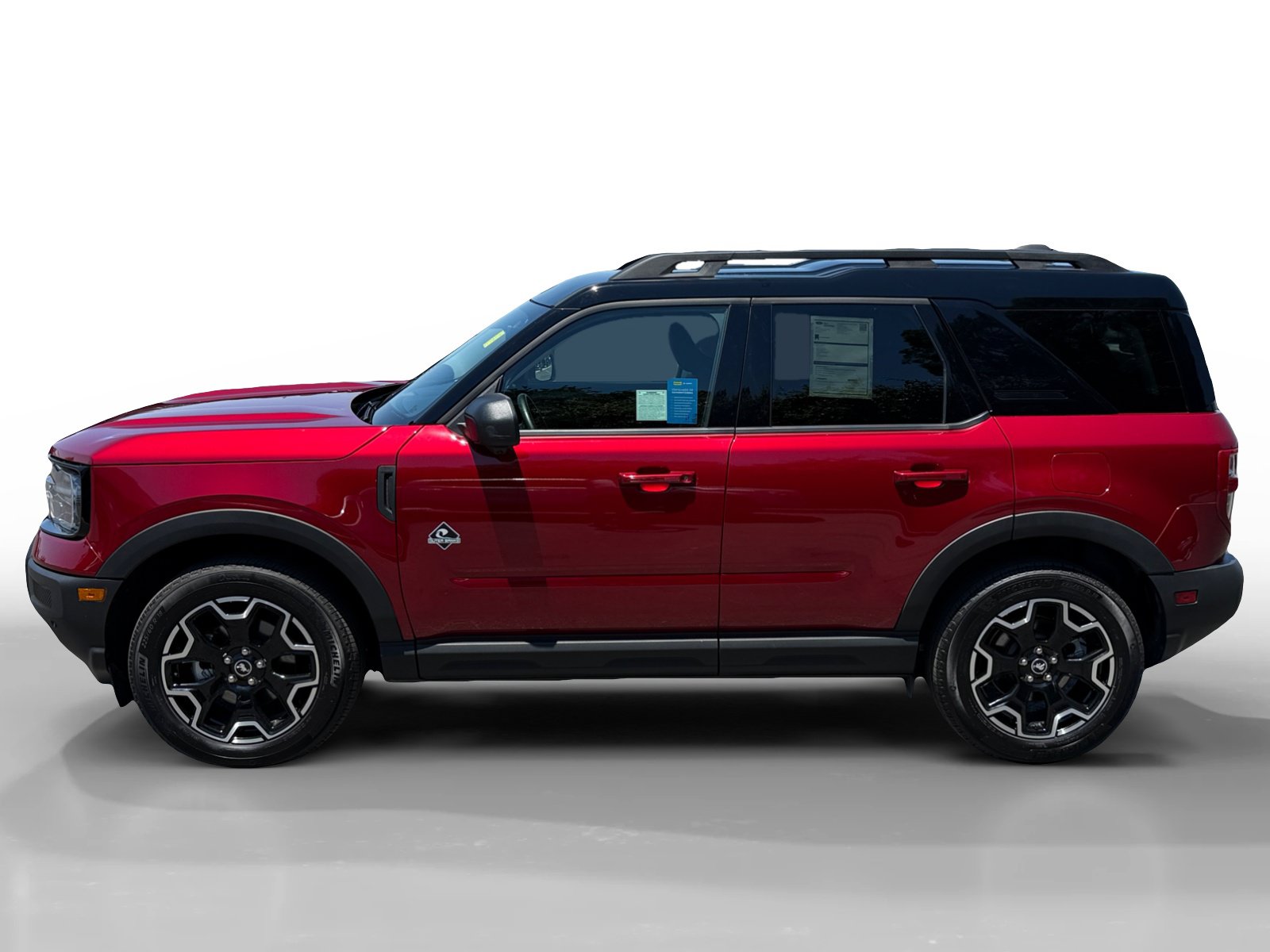 Certified 2025 Ford Bronco Sport Outer Banks w/ Outer Banks Tech Package+ AWD/4WD image 2