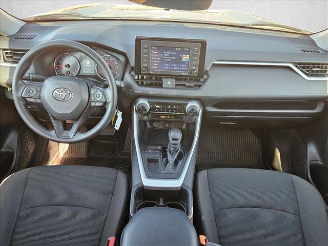 Used 2022 Toyota RAV4 LE FWD image 17