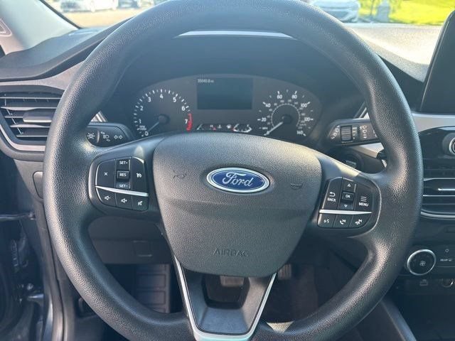 Used 2022 Ford Escape SE FWD image 16