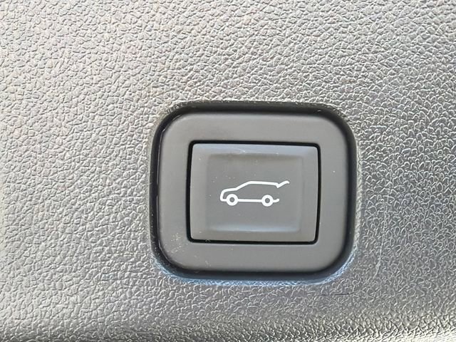 Certified 2026 GMC Acadia Elevation w/ Black Edition FWD image 19