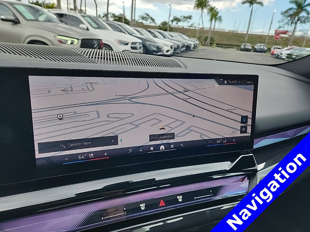 Used 2025 BMW i5 eDrive40i image 3