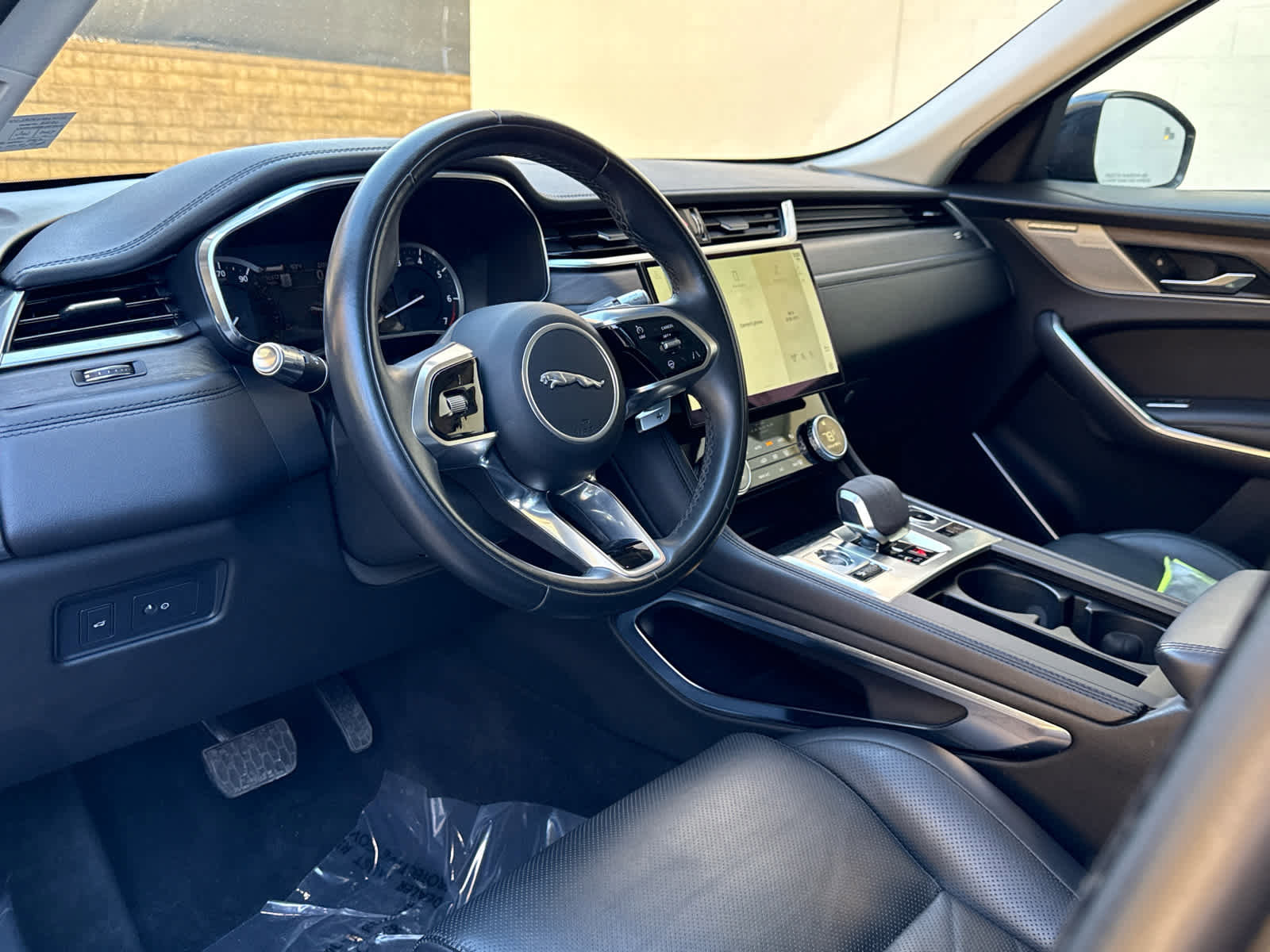 Certified 2021 Jaguar F-PACE S image 9