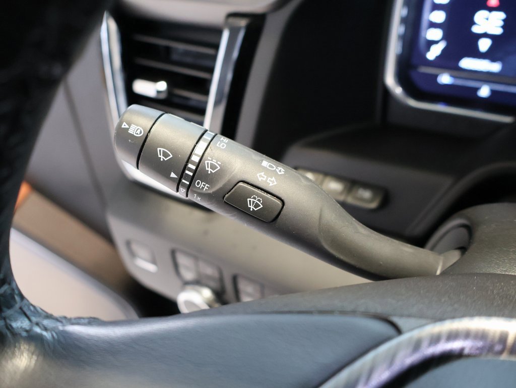 Certified 2024 GMC Sierra 3500 Denali Ultimate image 19