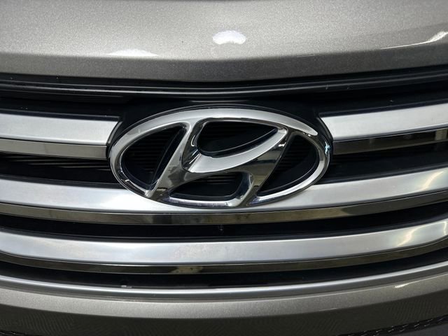 Used 2015 Hyundai Santa Fe Sport w/ Option Group 02 image 9