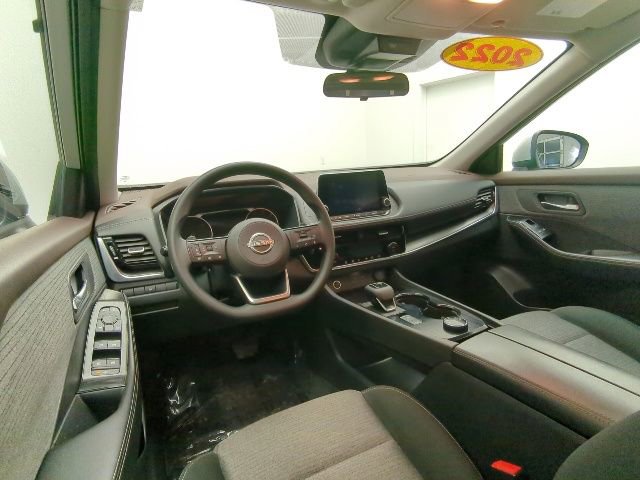 Used 2022 Nissan Rogue SV image 20