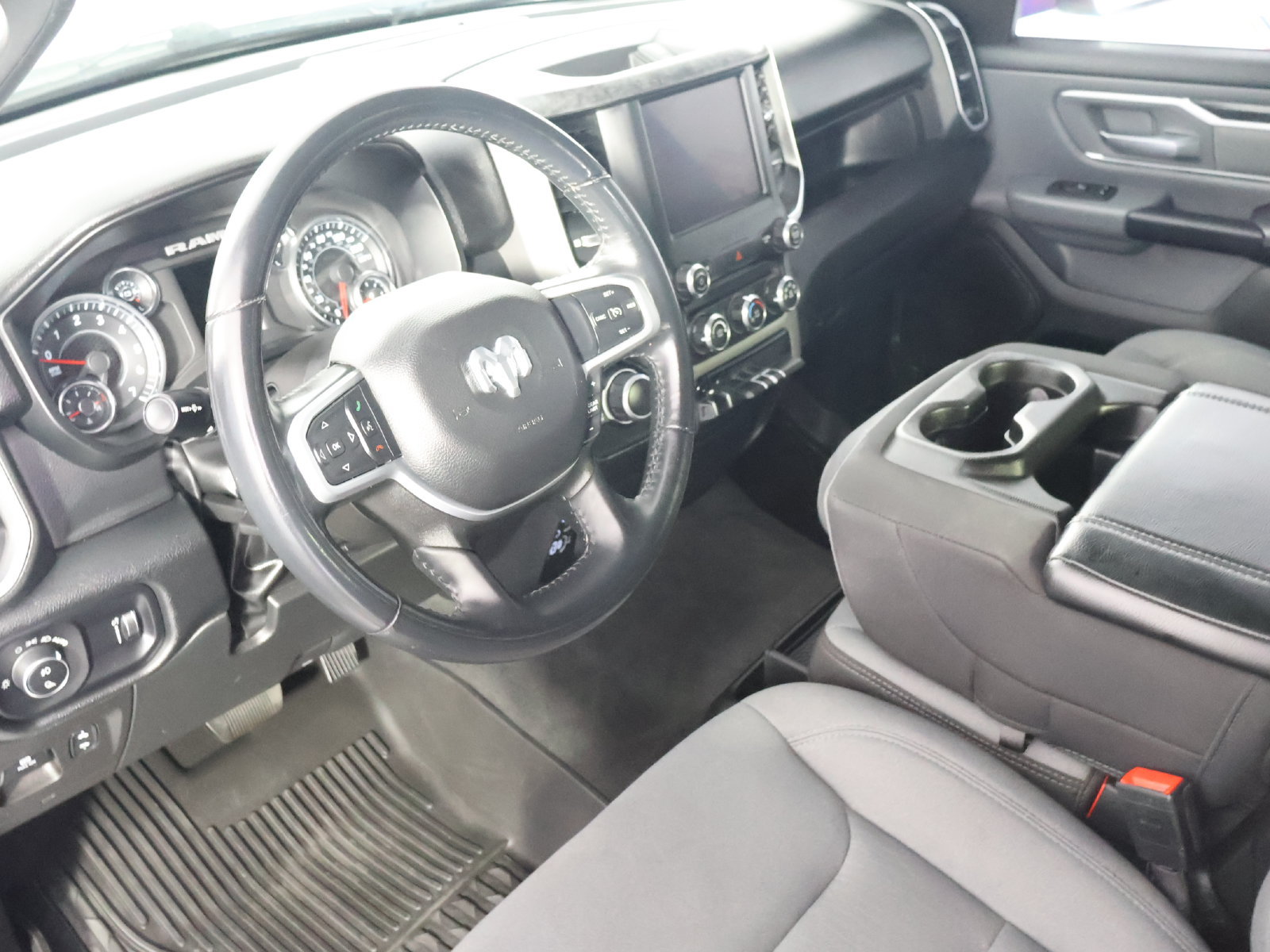 Used 2022 RAM 1500 Big Horn AWD/4WD image 29
