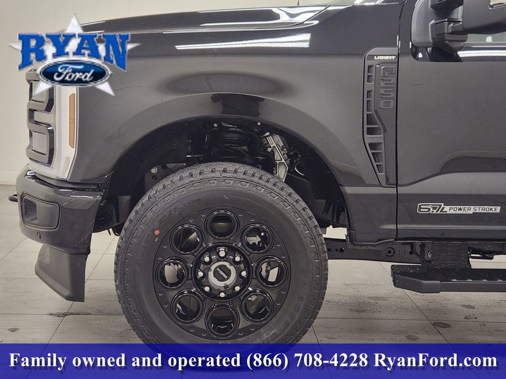 New 2026 Ford F250 Lariat w/ Black Appearance Package AWD/4WD image 5