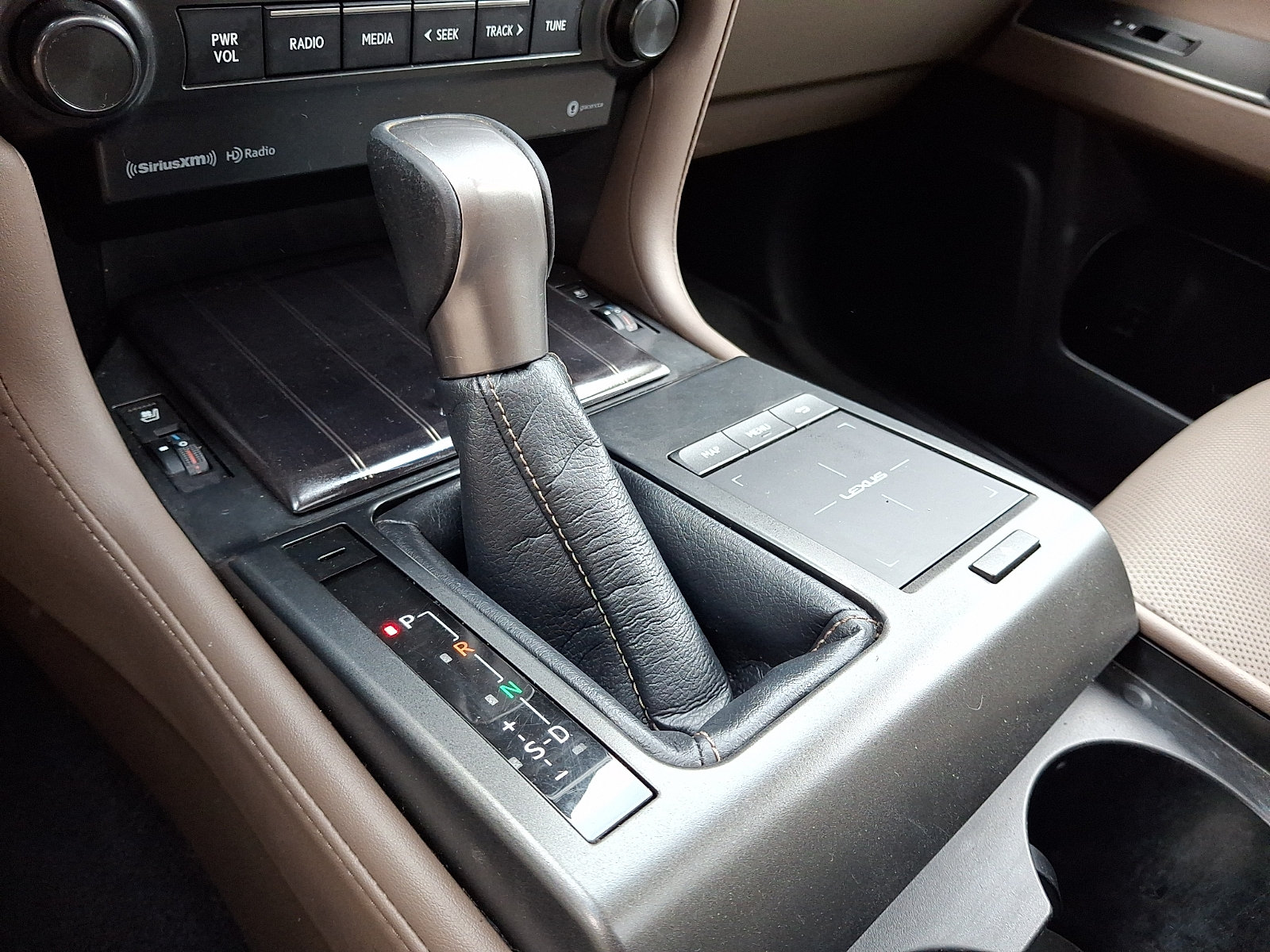 Certified 2023 Lexus GX 460 Premium w/ Premium Package AWD/4WD image 16