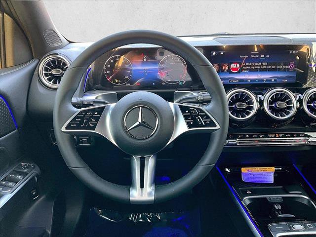 Used 2026 Mercedes-Benz GLB 250 4MATIC image 18