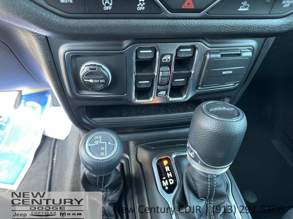 New 2025 Jeep Gladiator Sport AWD/4WD image 23