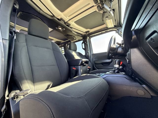 Used 2018 Jeep Wrangler Unlimited Sport S AWD/4WD image 23