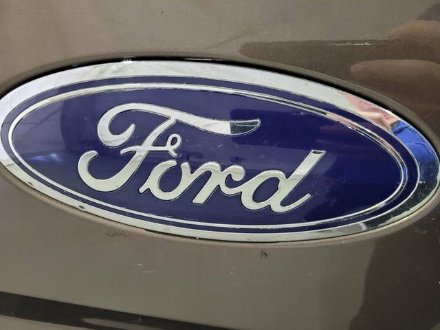 Used 2015 Ford F150 Lariat w/ Max Trailer Tow Package image 56