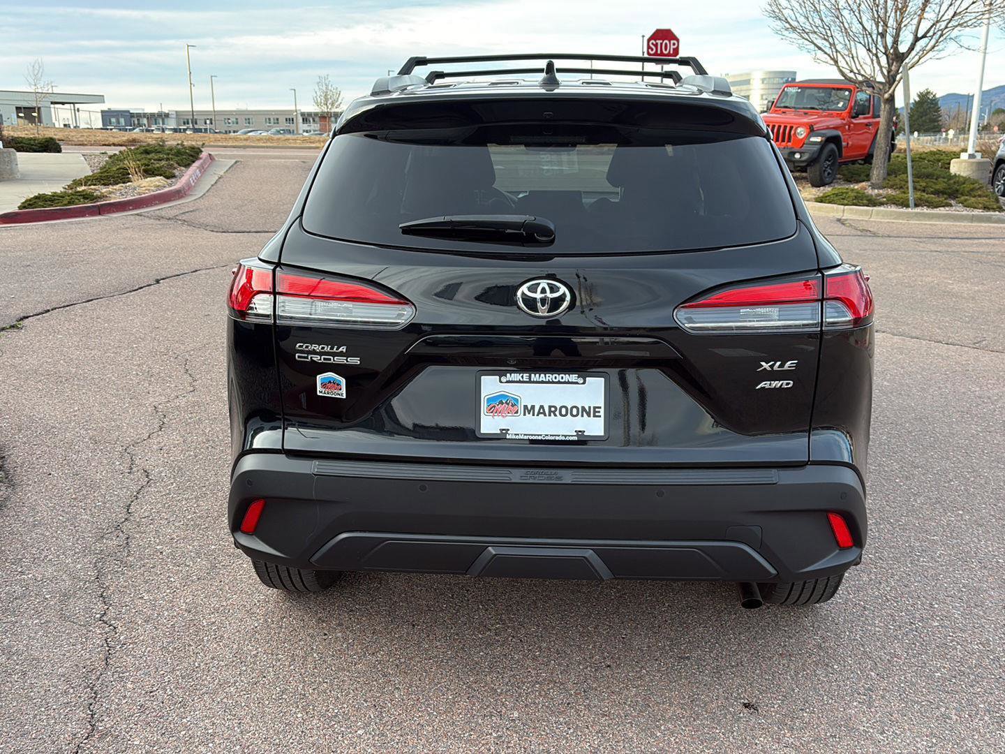 Used 2022 Toyota Corolla Cross XLE w/ Convenience Package image 28