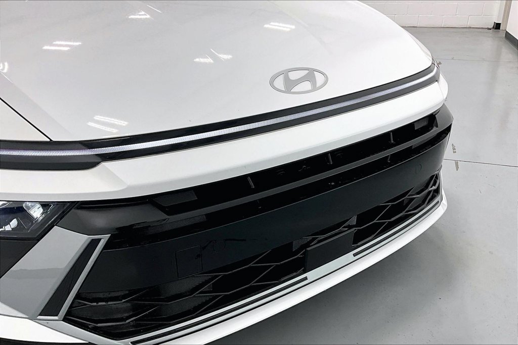 New 2026 Hyundai Sonata Blue FWD image 28