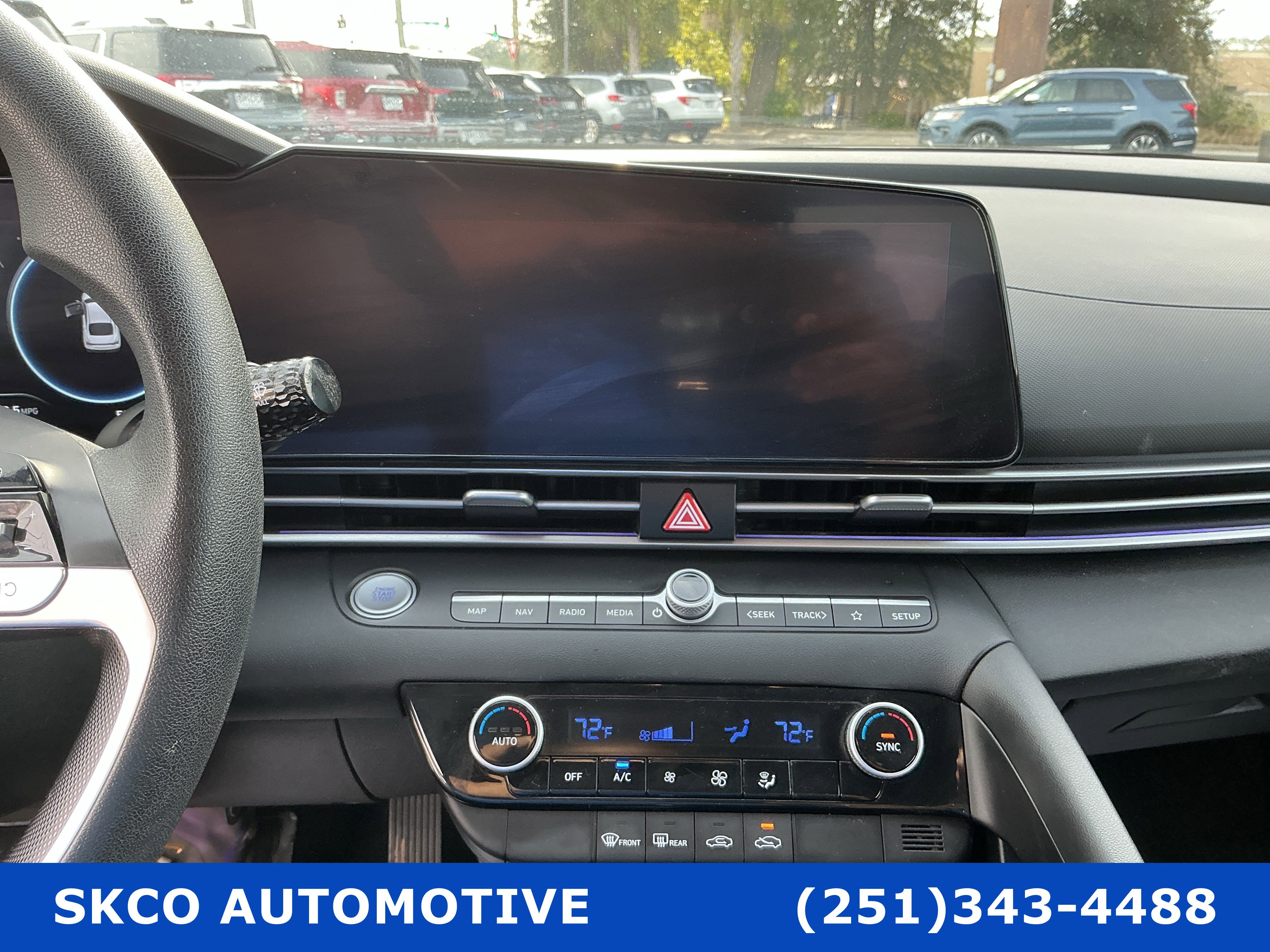 Used 2024 Hyundai Elantra SEL FWD image 16