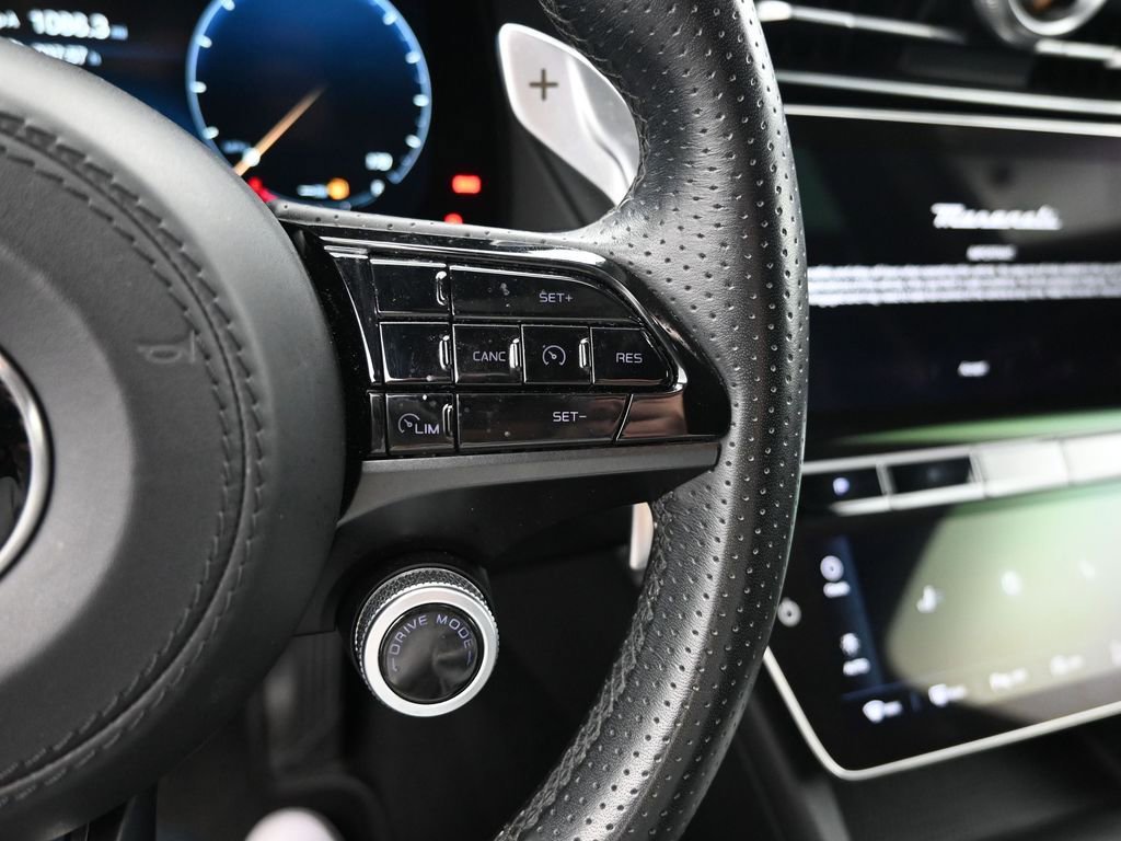 Used 2024 Maserati Grecale GT image 21
