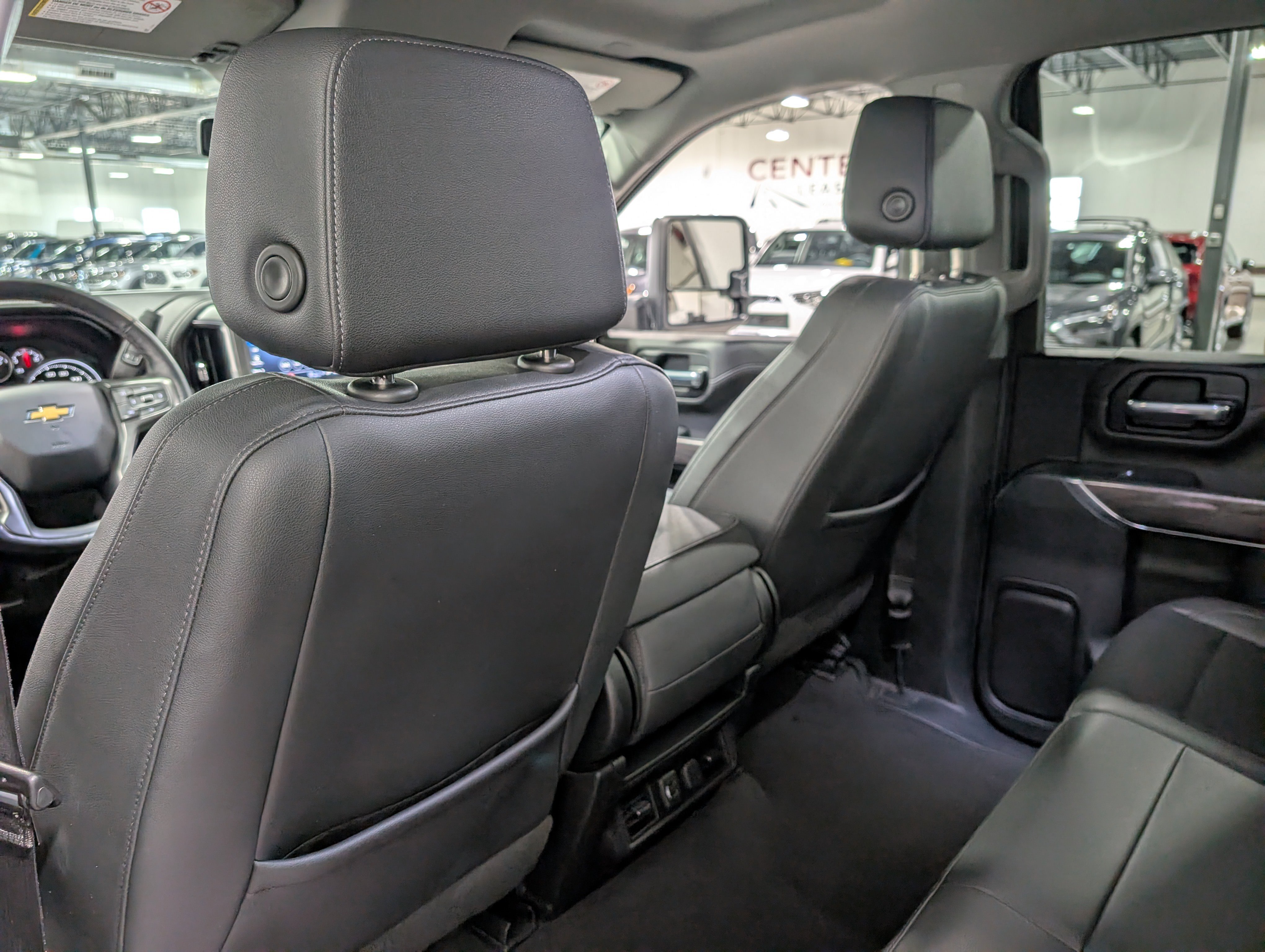 Used 2022 Chevrolet Silverado 3500 LTZ w/ Z71 Off-Road Package image 12