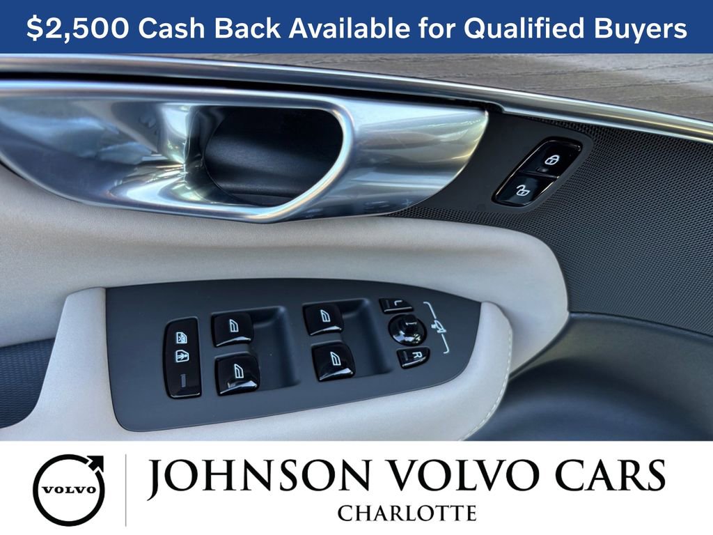 New 2026 Volvo XC90 B6 Plus w/ Protection Package Premier image 11