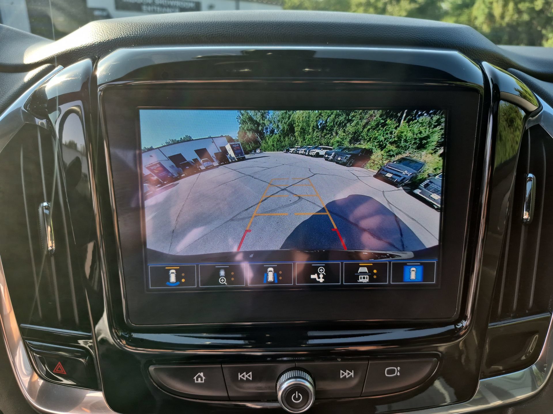 Certified 2023 Chevrolet Traverse Premier AWD/4WD image 16