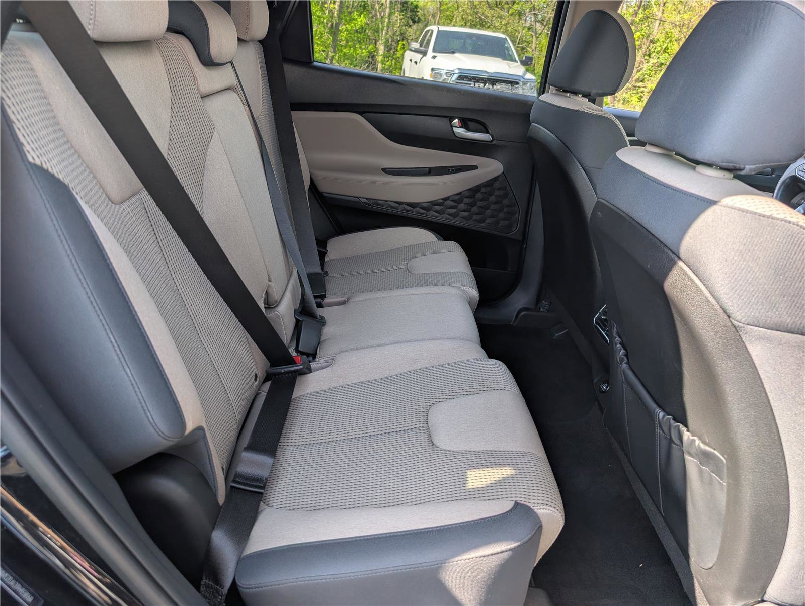 Used 2023 Hyundai Santa Fe SEL AWD/4WD image 11