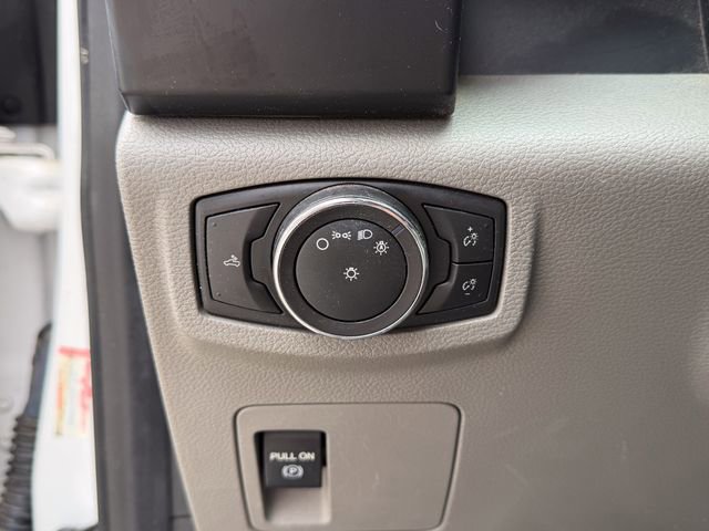 Used 2015 Ford F150 XL w/ Equipment Group 101A Mid RWD image 9