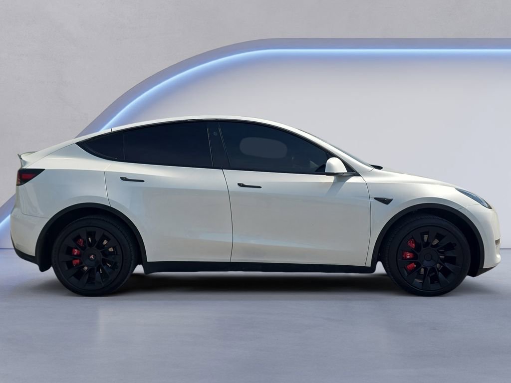 Used 2024 Tesla Model Y Long Range AWD/4WD image 7