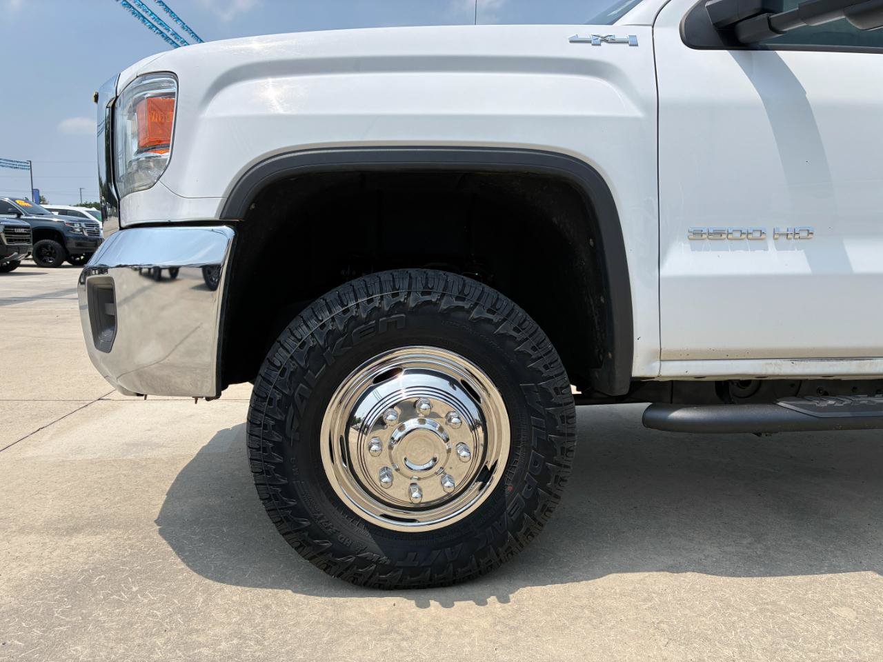 Used 2019 GMC Sierra 3500 4x4 Crew Cab w/ Sierra Convenience Package image 3