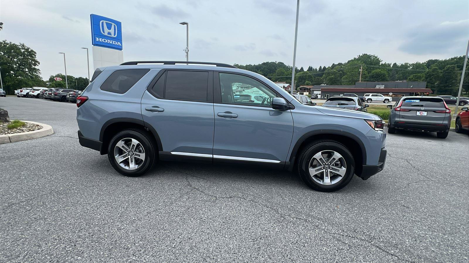 New 2026 Honda Pilot EX-L image 3